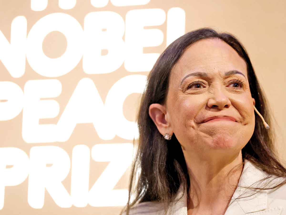 "La gran oportunidad que estalla en Venezuela: la emocionante aventura de Corina Machado, una mujer valiente en busca del oro más precioso"