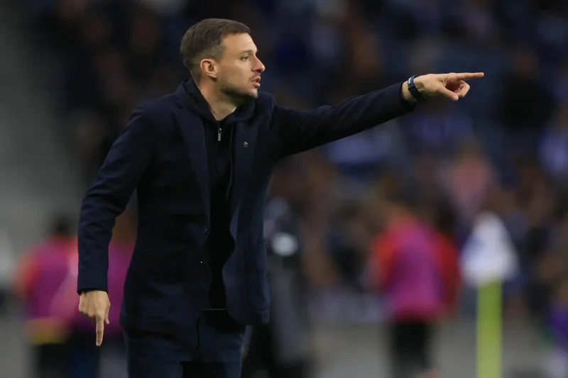 La escogencia de un nuevo líder: Botafogo confía en la experiencia de Martín Anselmi para impulsar al equipo tras la marcha de Ancelotti