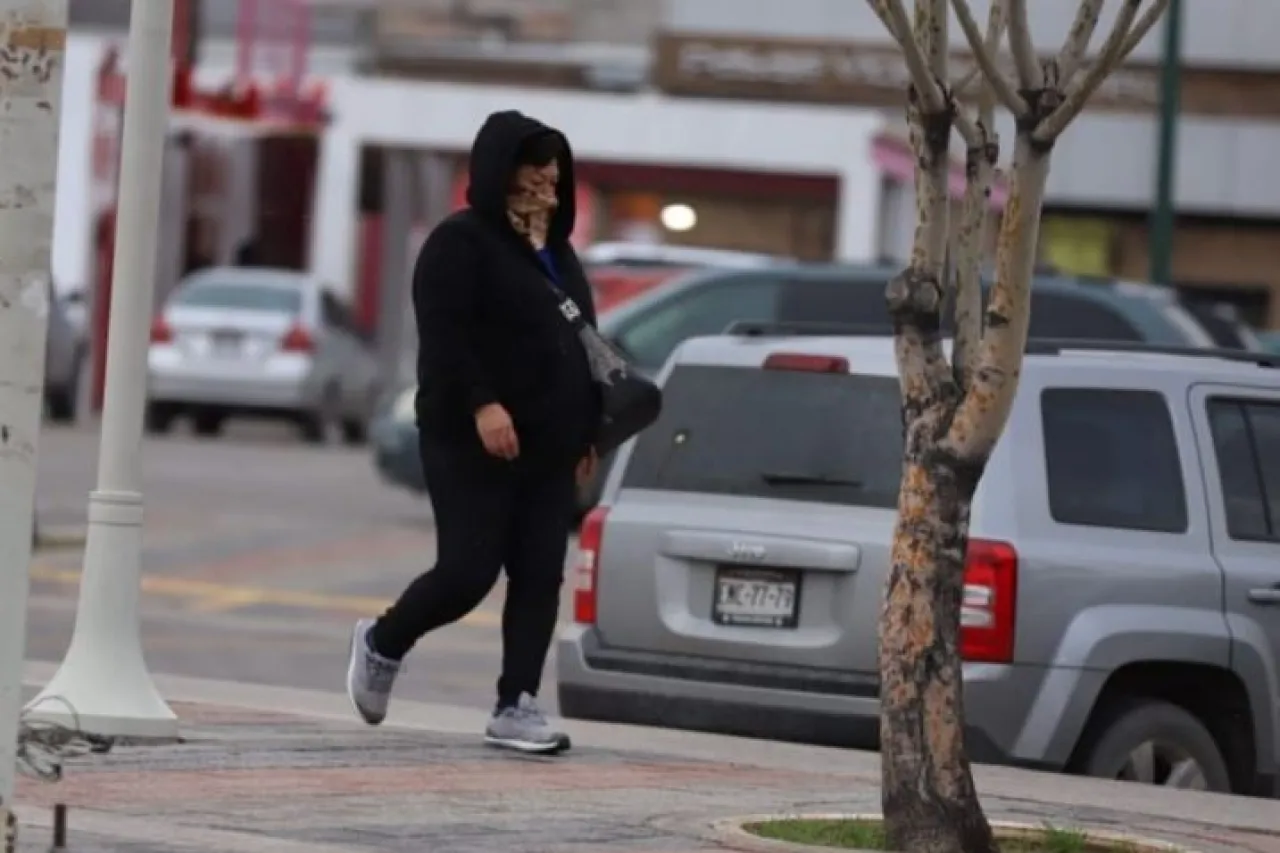 Fuego en la Ruta del Frente Frío: Heladas y Lluvias Tormentas Azotan la Región Mexicana