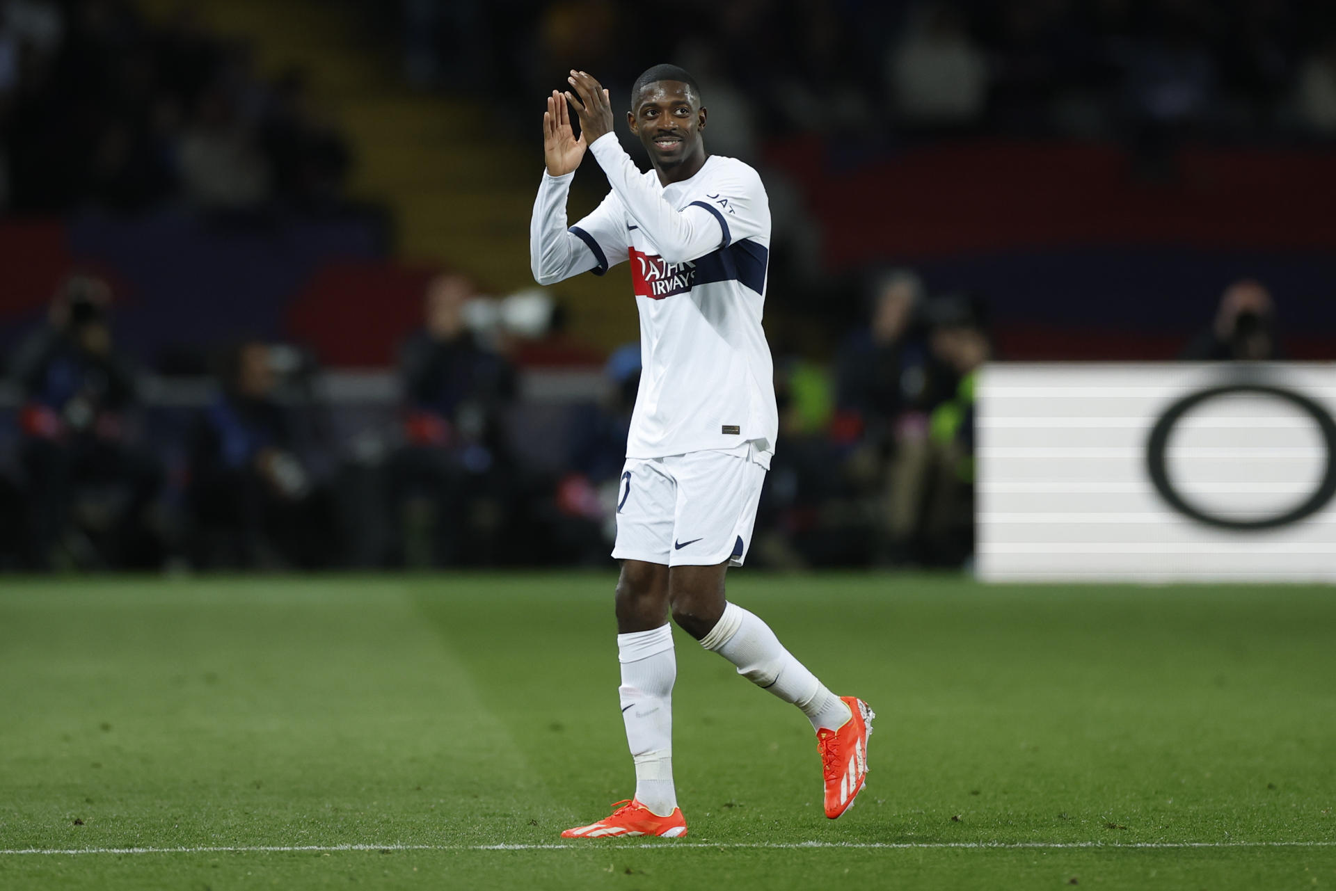 "Estrellas del fútbol unidas: PSG y Barça cosechan laureles en los prestigiosos Globe Soccer Awards"