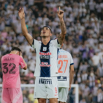 La sorprendente remontada de Alianza Lima: La pasión del fútbol triunfa sobre la estrella de Messi en una jornada inolvidable.