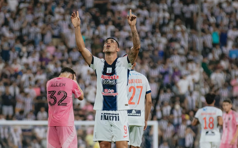 La sorprendente remontada de Alianza Lima: La pasión del fútbol triunfa sobre la estrella de Messi en una jornada inolvidable.
