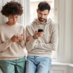 México desafía la conectividad global: Alerta para los viajeros que llegan al país sobre la sorprendente razón detrás del silencio en sus teléfonos celulares.