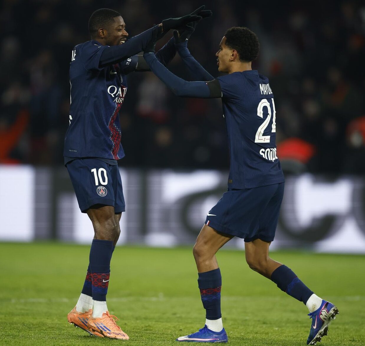 El Ángel Rojo Extiende su Dominio: Dembélé Decisivo en el Camino del Título para el PSG.