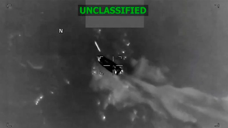 Bombardea el Comando Sur de EU una lancha en el Pacífico oriental; hay tres personas fallecidas