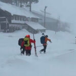 Tras avalancha desaparecen nueve esquiadores en California